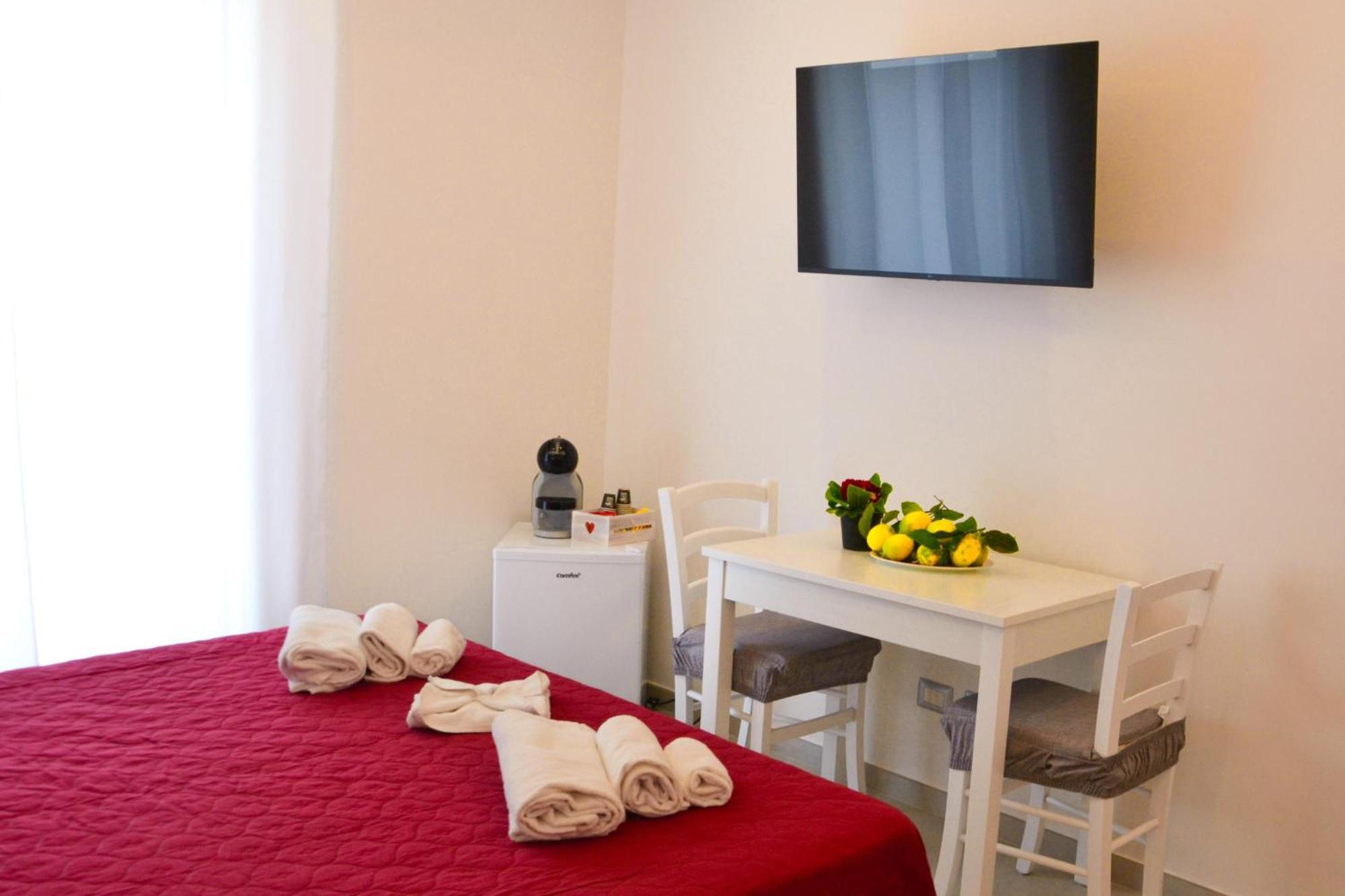 Amalfi Montemare Rooms מראה חיצוני תמונה