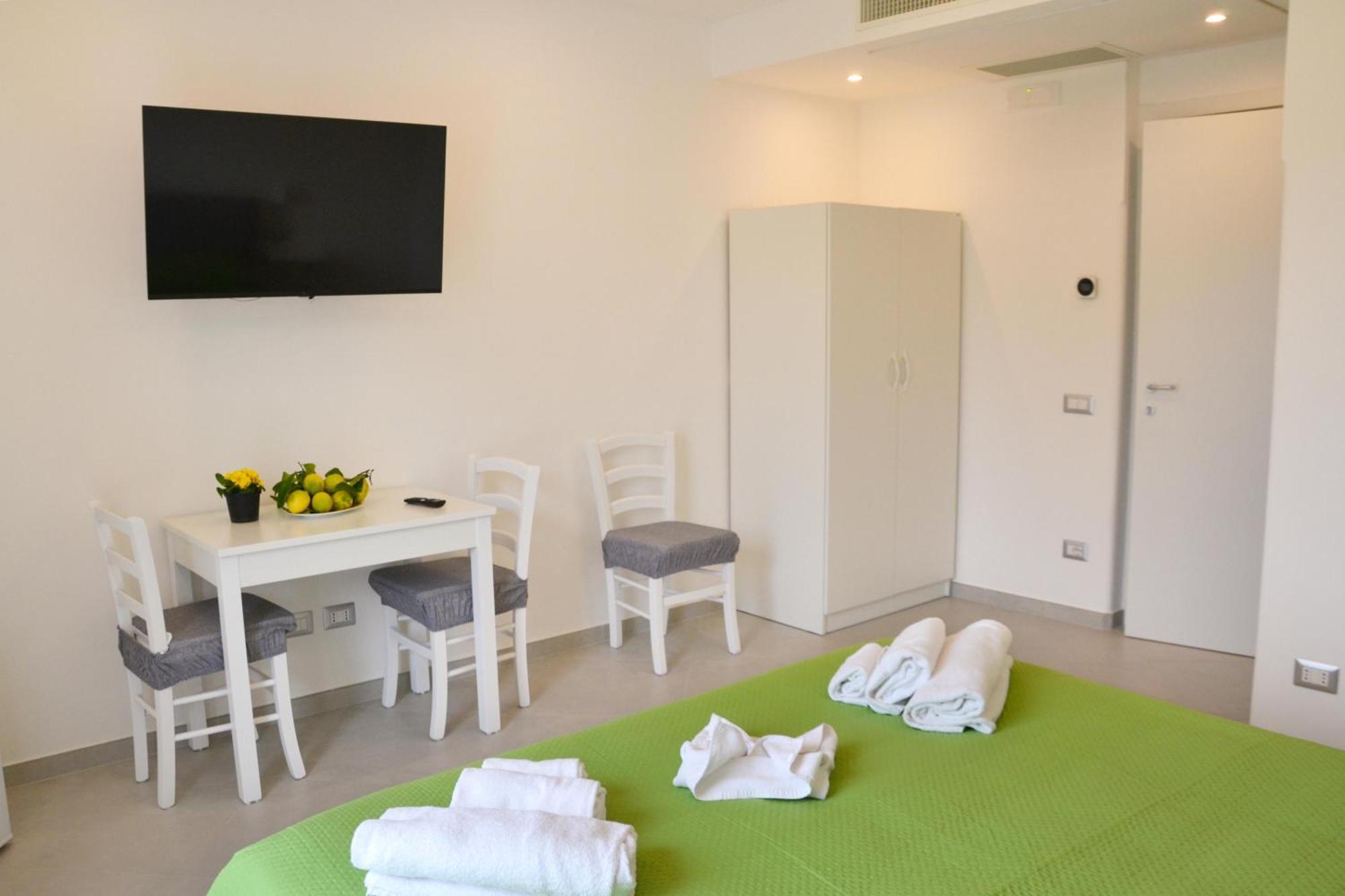 Amalfi Montemare Rooms מראה חיצוני תמונה