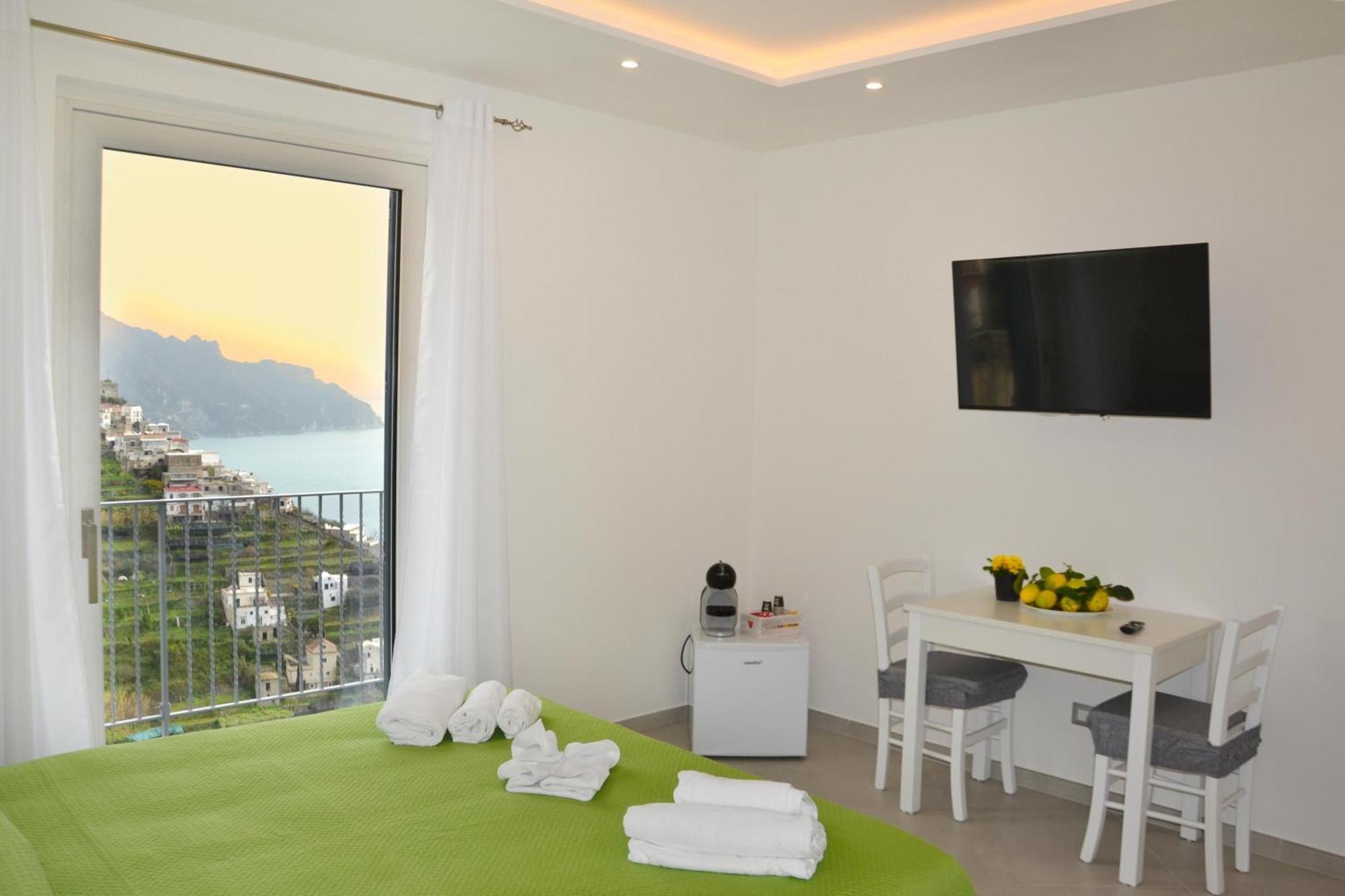 Amalfi Montemare Rooms מראה חיצוני תמונה
