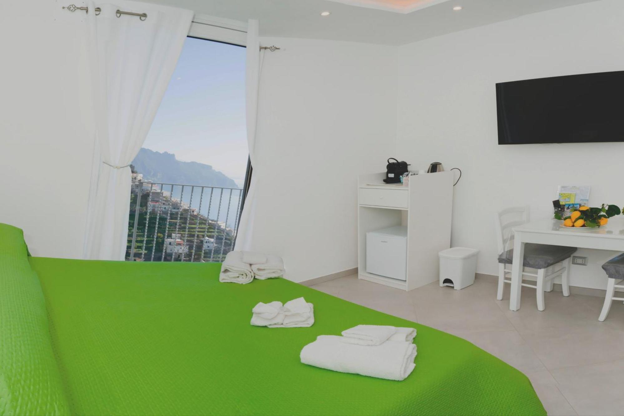 Amalfi Montemare Rooms חדר תמונה
